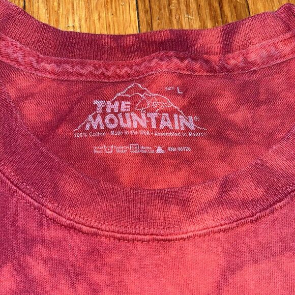 Two (2) The Mountain Native American Graphic Tee Shirts Large Red Tie Dye Blue - Picture 5 of 15